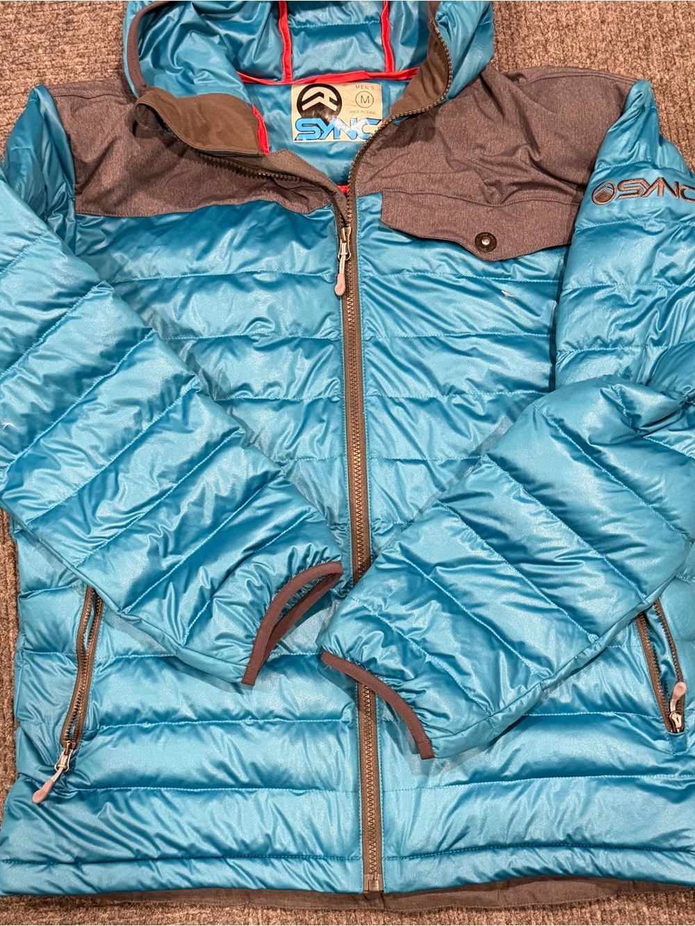 SYNC Men’s medium Light Blue Puffer Jacket with Hood